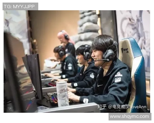 FPX团队协作能力分析及其在职业联赛中的表现评估